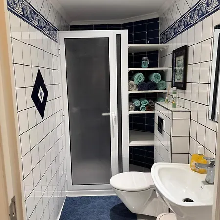 Residencia Bavaria, Espaco Inteiro No Centro De