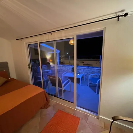 Residencia Bavaria, Espaco Inteiro No Centro De Apartman Ponta Delgada