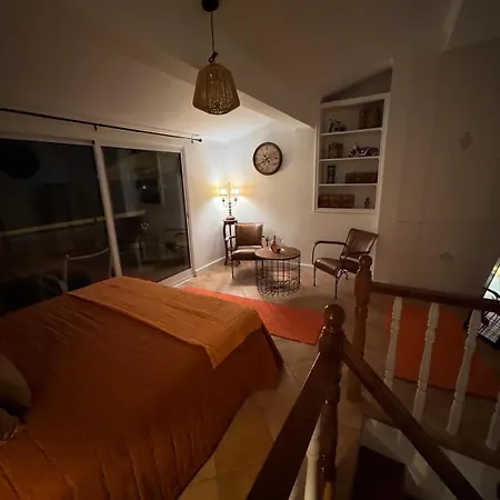 Residencia Bavaria, Espaco Inteiro No Centro De Appartamento Ponta Delgada