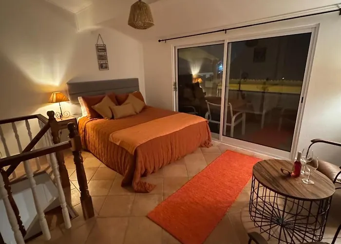 Residencia Bavaria, Espaco Inteiro No Centro De *